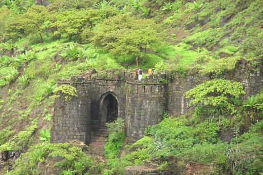 best places to visit in Pune[Sinhagad]