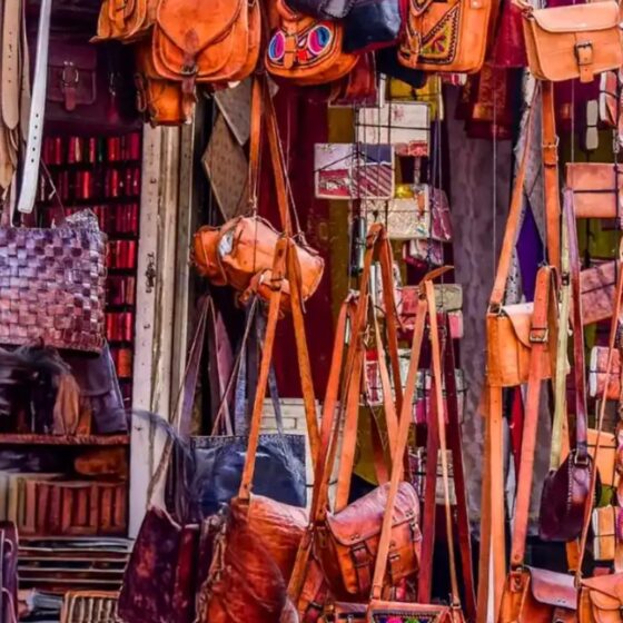 Street Shopping in Mumbai