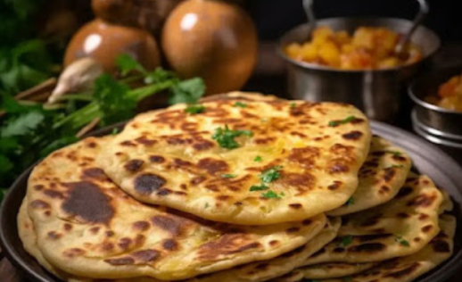 Home-style Indian flatbreads (naan), a key offering of tiffin services in Bangalore.