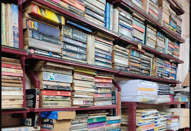 Simran Book Centre: book store in kanpur