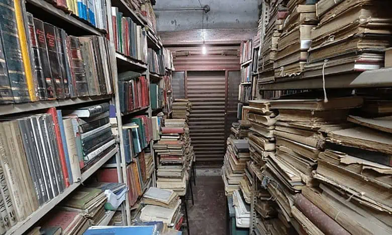 Haziq And Mohi Rare Book store in Hyderabad