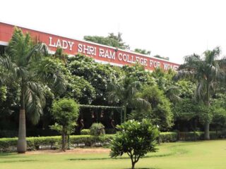 Ladi-shri-ram-college-